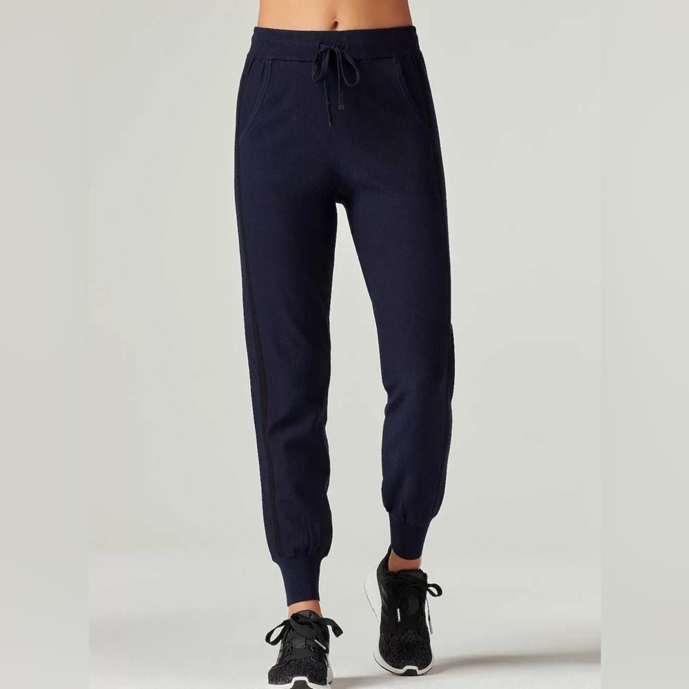 Blanc Noir Portola Jogger
